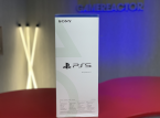 全新的PS5已經到我們手上囉，這是它的零售包裝盒