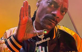 Snoop Dogg 加入了 FaZe Clan！